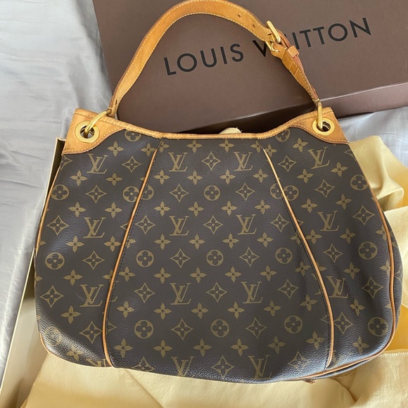 LOUIS VUITTON Monogram Galliera PM - Picture 14 of 14